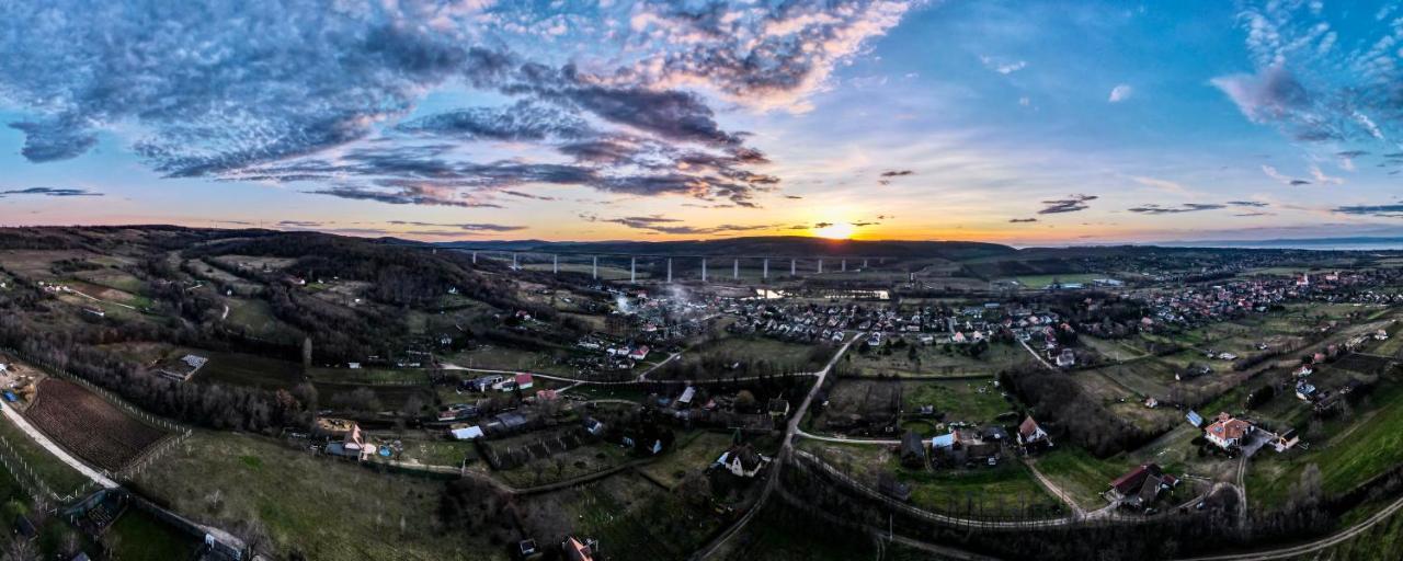 Voelgyhid Village Balaton Kőröshegy Buitenkant foto